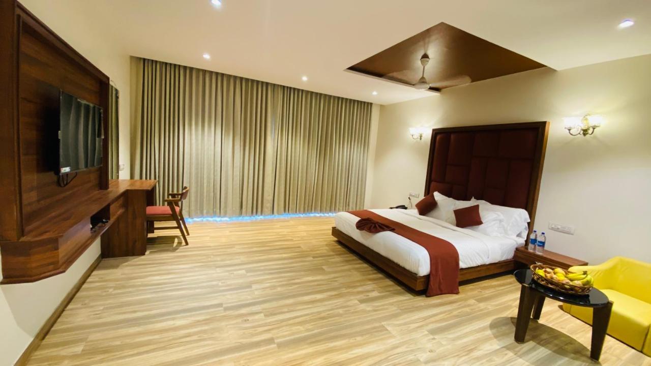 Krishna Riverside Resort Vasad Exterior photo